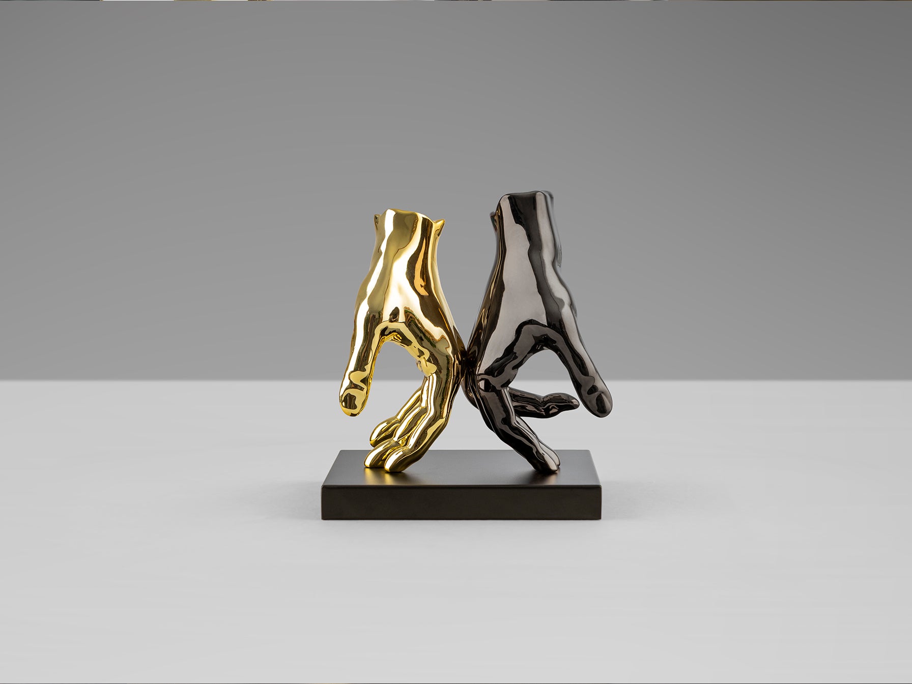 Figurine Manos - 18 x 20cm, largeur 14cm - Poids 1,3Kg