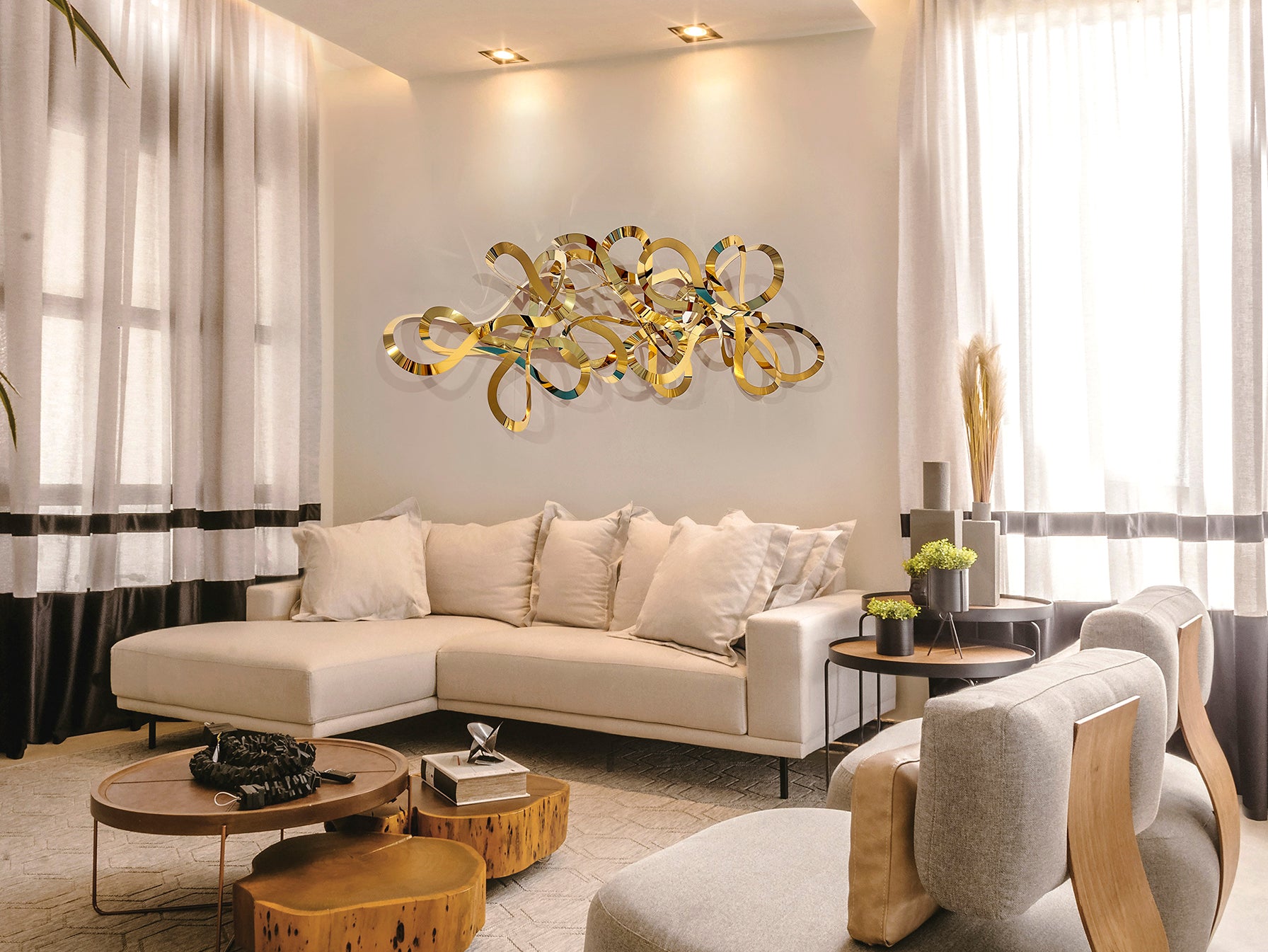 Luminaire - 155 x 25cm, hauteur 67cm - poids 3,4kg