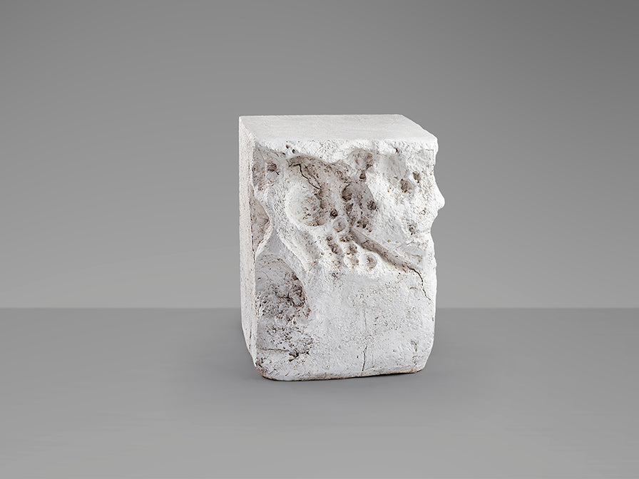 Table de chevet - 40 x 44cm, hauteur 51cm - poids 15kg