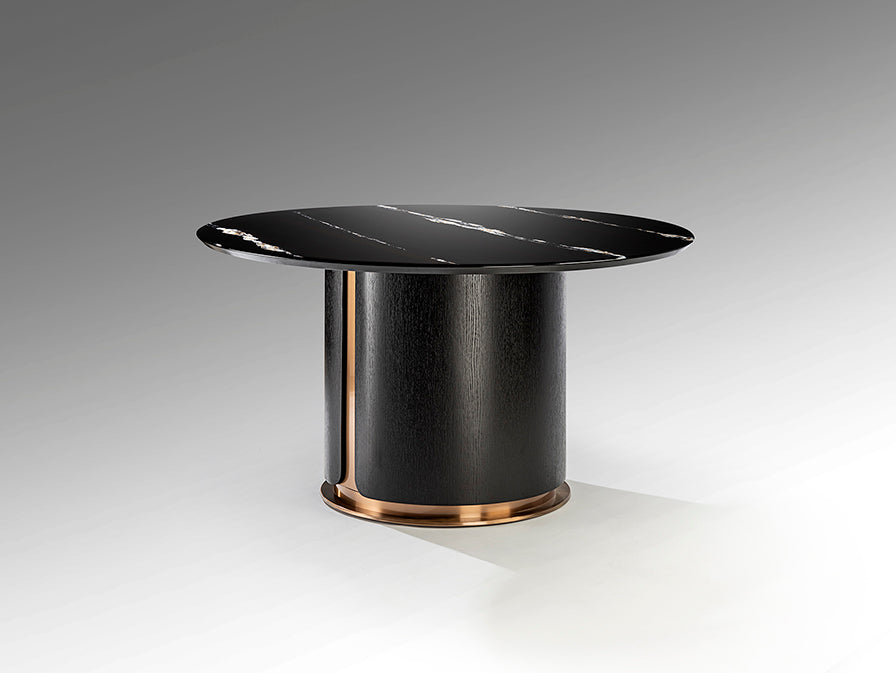 Table de salle à manger Ø 135cm, hauteur 74cm - poids 99kg
