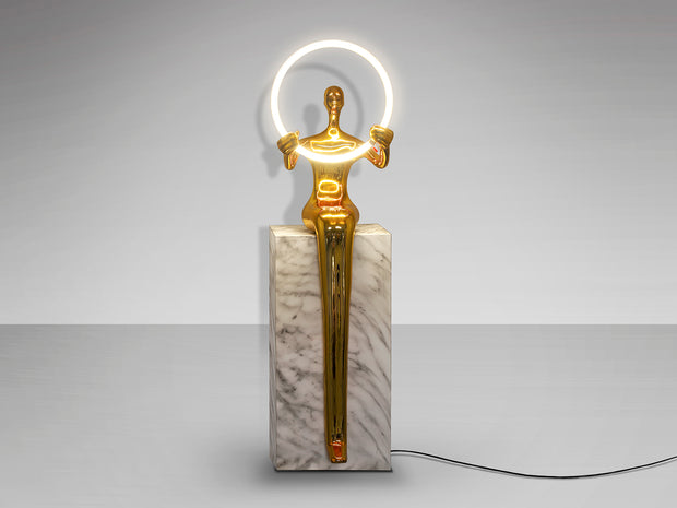 Statue Elaro 45 x 45cm, hauteur 144cm - Poids 4,2Kg